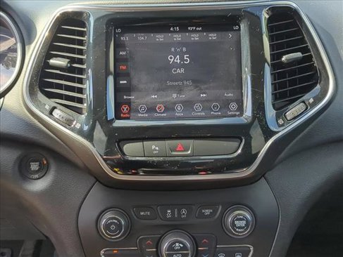 Used 2019 Jeep Cherokee Limited image 11