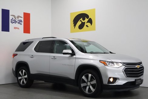 Used 2018 Chevrolet Traverse LT image 1