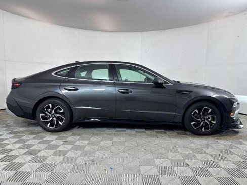 Used 2025 Hyundai Sonata SEL image 2