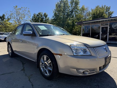 Used 2009 Mercury Sable Premier image 2
