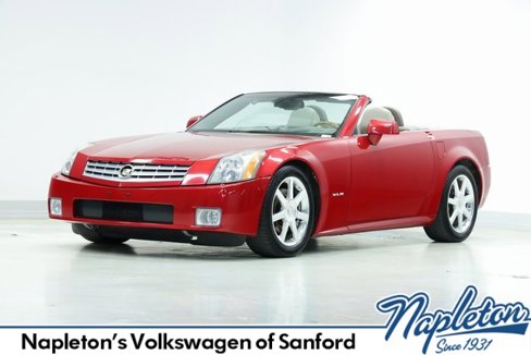 Used 2004 Cadillac XLR image 1
