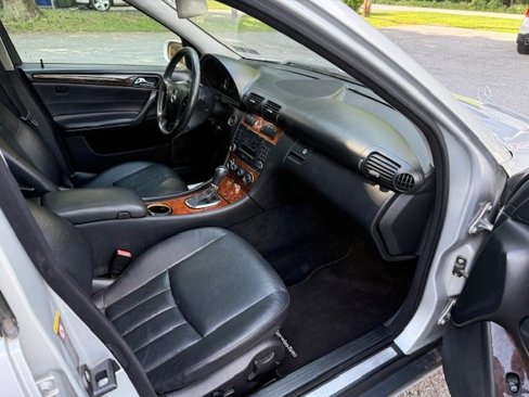 Used 2006 Mercedes-Benz C 280 4MATIC Sedan image 9