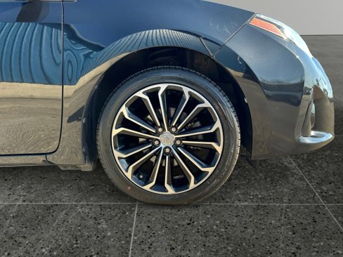 Used 2016 Toyota Corolla S Premium image 9