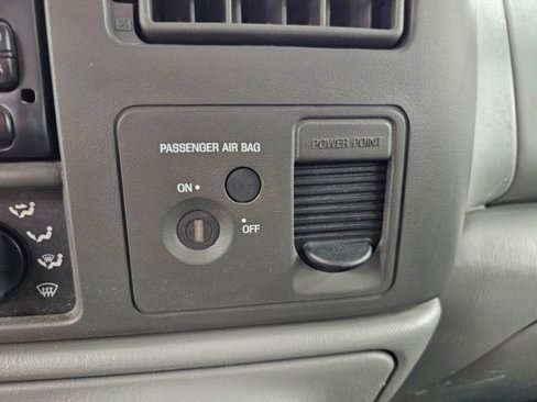 Used 2003 Ford F250 XLT image 13