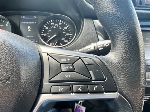 Used 2019 Nissan Rogue S image 22