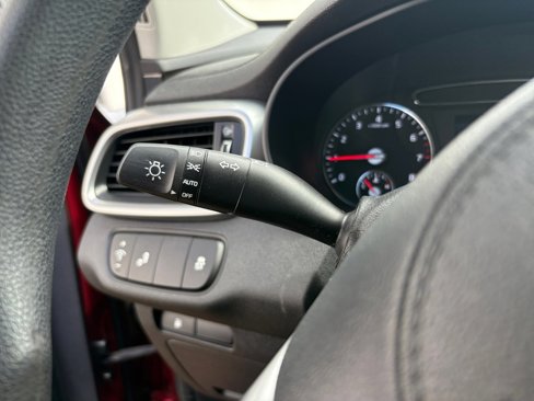 Used 2020 Kia Sorento LX image 20