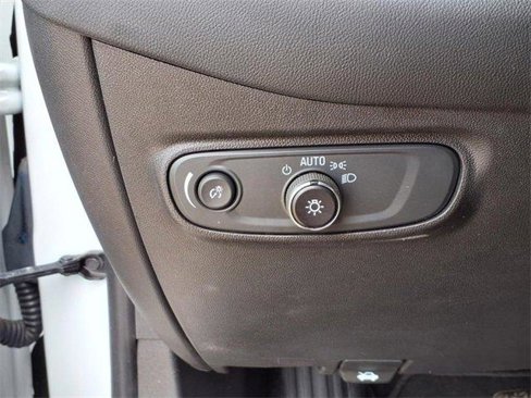 Used 2021 Chevrolet Equinox LS w/ LS Convenience Package image 20