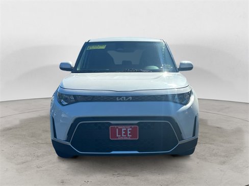 Used 2023 Kia Soul LX image 8