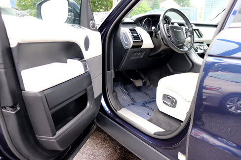 Used 2015 Land Rover Range Rover Sport HSE image 10