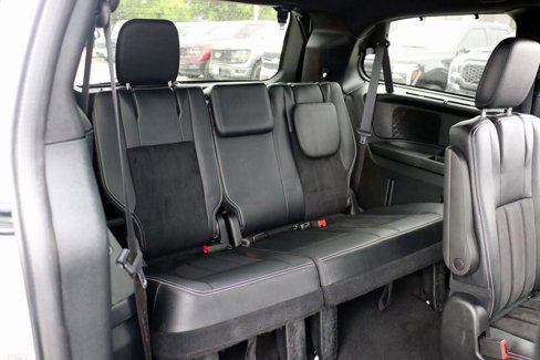 Used 2016 Dodge Grand Caravan SXT image 25