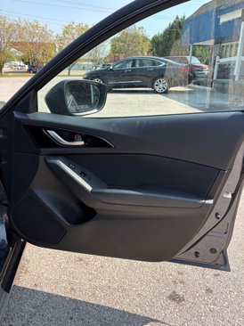 Used 2014 MAZDA MAZDA3 i Sport image 15