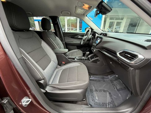 Used 2022 Chevrolet TrailBlazer LT w/ Convenience Package image 36