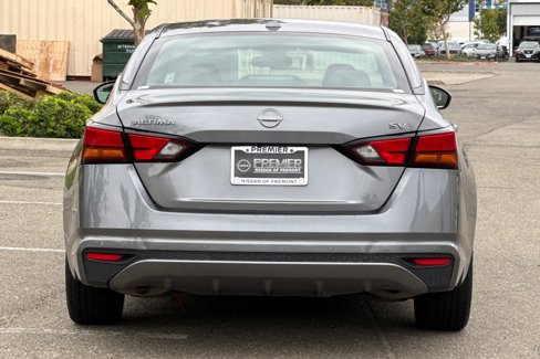 Used 2023 Nissan Altima 2.5 SV image 5