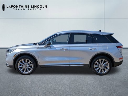 Certified 2022 Lincoln Corsair AWD w/ Premium Package image 2