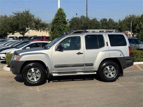 Used 2011 Nissan Xterra PRO-4X w/ Pro-4x Leather Pkg image 4