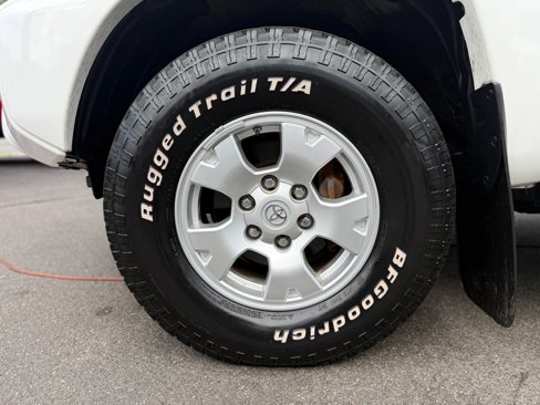 Used 2013 Toyota Tacoma 4x4 Double Cab image 11