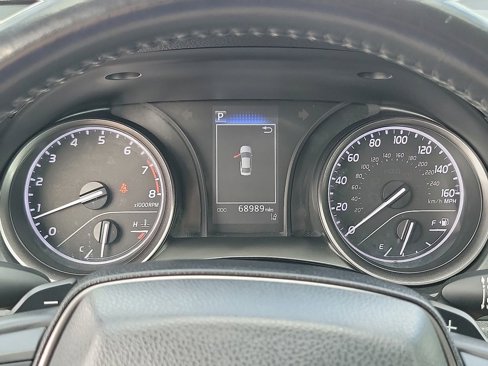 Used 2021 Toyota Camry SE image 7