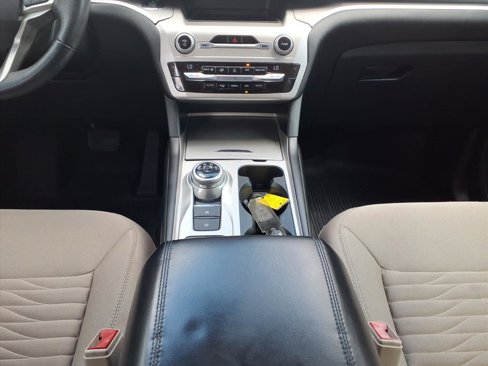 Used 2021 Ford Explorer XLT image 18