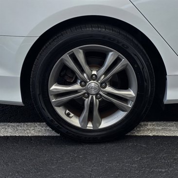 Used 2018 Hyundai Sonata Limited image 34