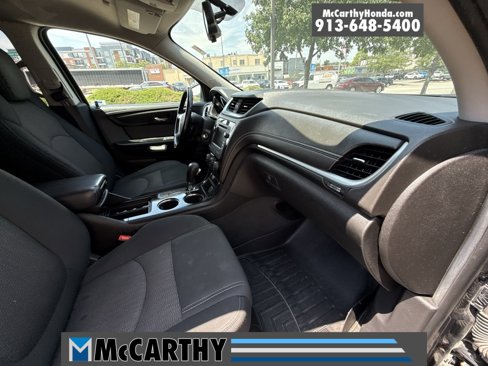 Used 2015 Chevrolet Traverse LT w/ Style and Technology Package image 39