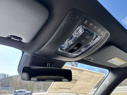 New 2025 Mercedes-Benz GLB 250 4MATIC image 27
