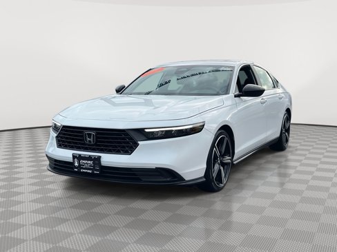 Used 2024 Honda Accord Sport image 3