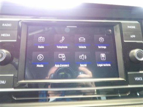 Used 2023 Volkswagen Jetta S image 34