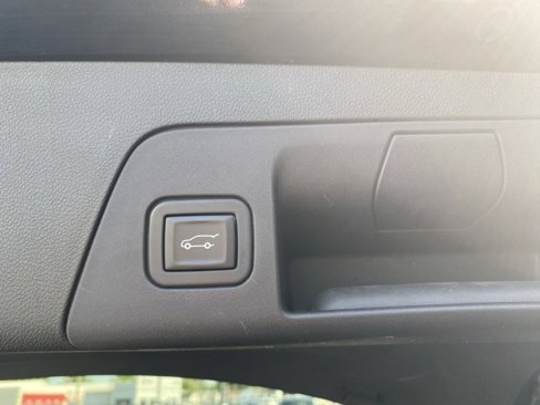 Used 2023 Buick Envision Essence image 15