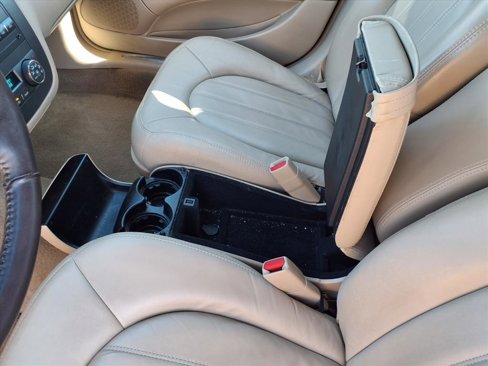 Used 2008 Buick Lucerne CXL image 7