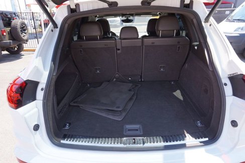 Used 2016 Porsche Cayenne image 8