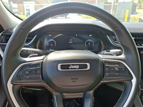 Certified 2022 Jeep Grand Cherokee L Limited image 21