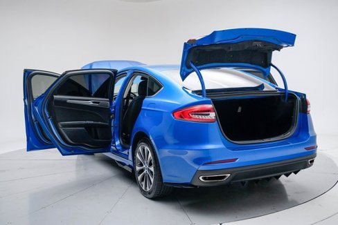 Used 2020 Ford Fusion SE image 19