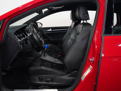Used 2016 Volkswagen Golf 4-Door image 27