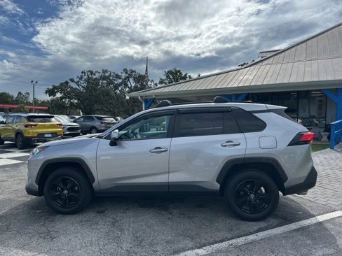 Used 2020 Toyota RAV4 XLE image 43