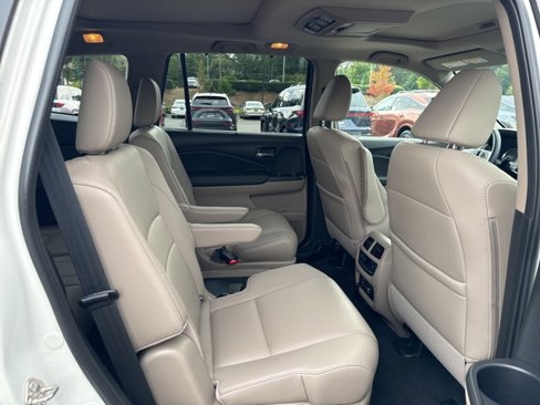 Used 2017 Honda Pilot Elite image 14