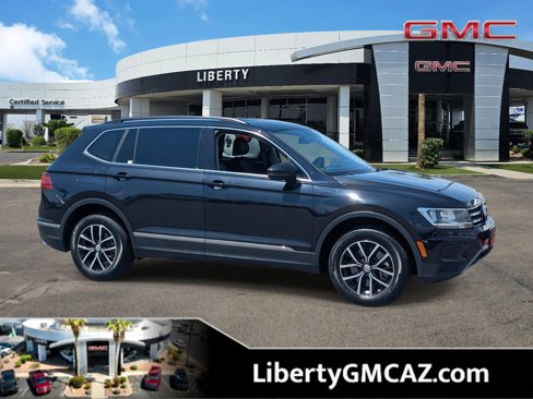 Used 2021 Volkswagen Tiguan SE image 1
