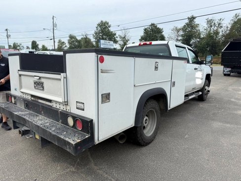 Used 2017 Chevrolet Silverado 3500 W/T w/ WT Convenience Package image 4