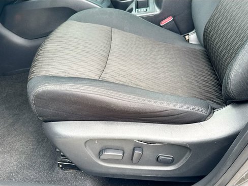 Used 2017 Nissan Rogue SV w/ Midnight Edition image 19