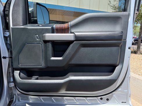 Used 2016 Ford F150 Platinum w/ Equipment Group 701A Luxury image 30
