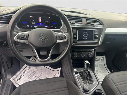 Used 2022 Volkswagen Tiguan S image 10