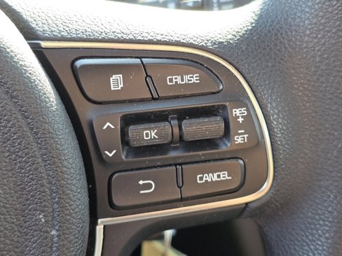 Used 2017 Kia Optima LX image 13