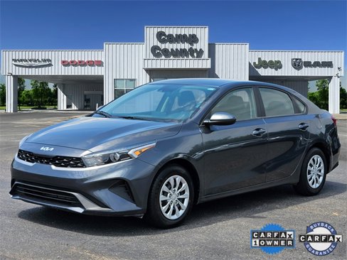 Used 2023 Kia Forte LX image 3