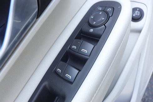 Used 2019 GMC Terrain Denali w/ Advanced Safety Package image 27