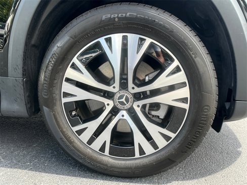 Certified 2024 Mercedes-Benz GLB 250 w/ Driver Assistance Package image 15