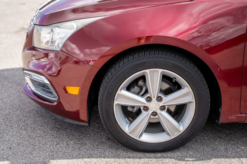 Used 2015 Chevrolet Cruze LT image 9