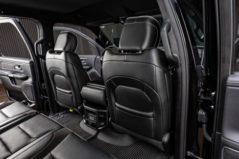 Used 2025 RAM 1500 Laramie image 33