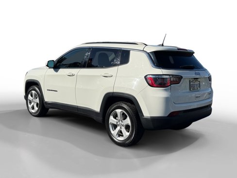 Used 2018 Jeep Compass Latitude w/ Popular Equipment Group image 3