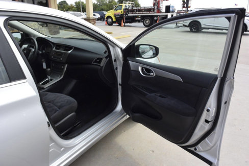 Used 2013 Nissan Sentra SV image 24