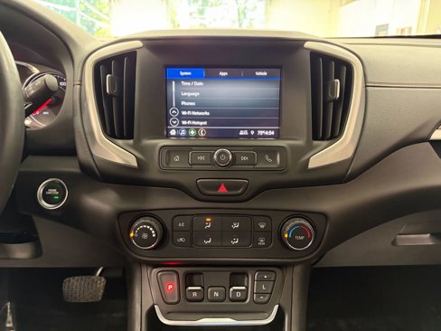 Used 2020 GMC Terrain SLE w/ LPO, Floor Liner Package image 38