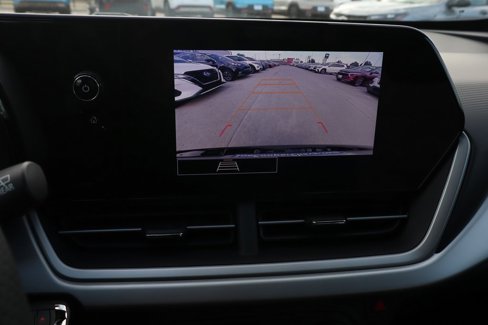 New 2025 Chevrolet Trax RS w/ Sunroof Package image 6